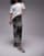 Thumbnail 1 van 5