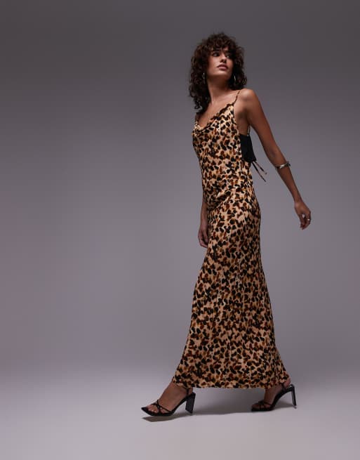 Topshop - Midi-slipdress met gedraaide achterkant met accent, gedrapeerde halslijn en abstracte stippenprint