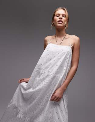 Topshop - Midikleid in Weiß mit Lochstickerei