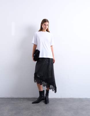 Topshop - Midirock aus Echtleder in Schwarz mit Spitzeneinsatz