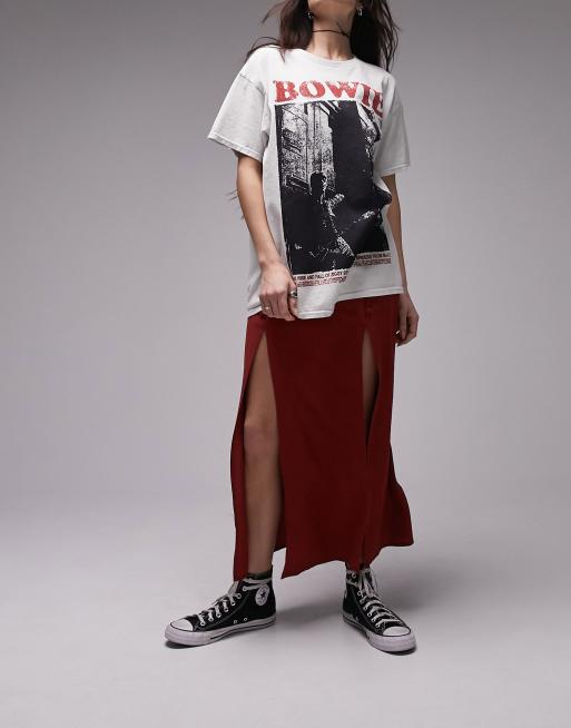 Topshop – Midirock in Dunkelrot mit Knopfdetail und Schlitz 