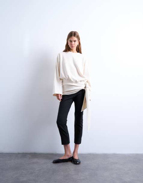 Topshop – Miękki w dotyku T-shirt oversize z długimi rękawami i wiązaniem w talii w kolorze ecru - view 1