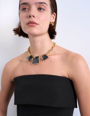 Topshop - Milo - Statement-Halskette in Goldoptik und Schwarz-Goldfarben