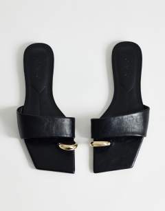 Mina mule flat sandal with hardware in black