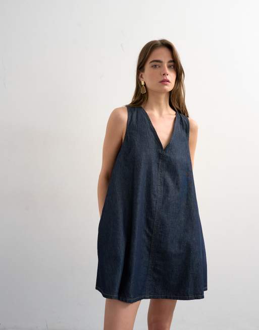 Topshop – Mini-Etuikleid aus Denim in indigoblauer Rinse-Waschung mit V-Ausschnitt, 2 von 4