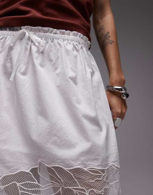 Topshop - Mini-jupe nouée à la taille avec ourlet en dentelle fleurie - Blanc, 5 de 5