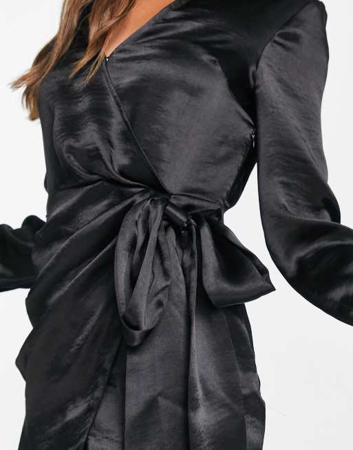Topshop - Mini-overhemdjurk van satijn met strik voor in zwart, 3 van 4