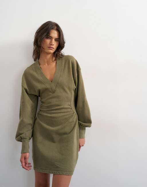 Topshop - Mini-sweaterjurk met V-hals en ingenomen taille in kaki, 2 van 4
