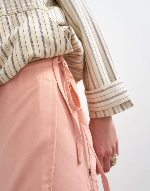 Topshop - Minigonna a portafoglio rosa con orlo in pizzo, 3 di 5