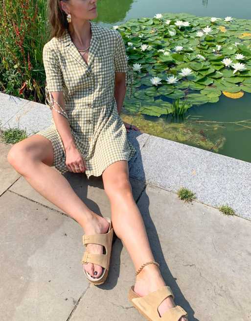 Topshop - Minikjole med bindebånd på ærmerne i kakigrønne gingham-tern 
