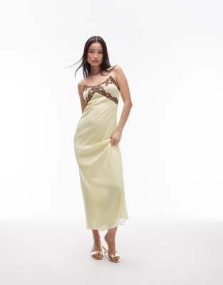 Topshop - Mittellanges Vintage-Trägerkleid in Gelb mit Spitzeneinsatz