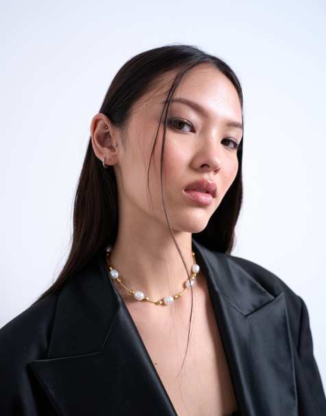 Topshop - Molly - Roestvrijstalen ketting met parelhanger in goud - view 1