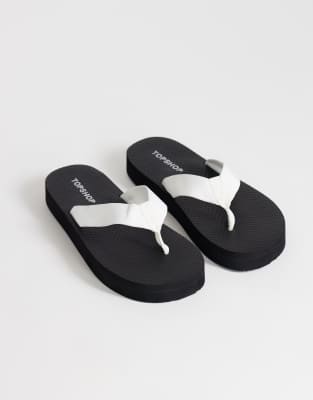 Topshop Molly Toe Thong Sandals In Black