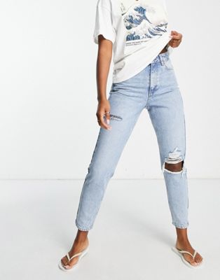 Topshop Mom jean with side and knee rip in bleach  | ASOS
