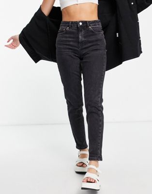 Topshop – Mom-Jeans aus Premium-Baumwollmix in verwaschenem Schwarz
