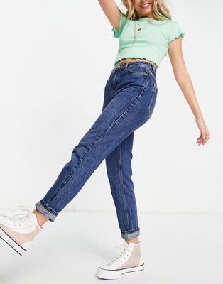 Topshop – Mom-Jeans in Indigoblau