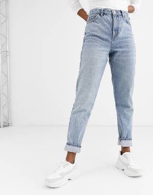 Topshop Mom Jeans Mit Ausgebleichter Waschung Asos