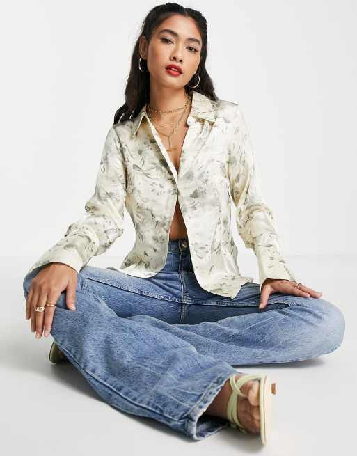 Topshop – Monokrom, figursydd skjorta med småblommigt tryck, 4 av 4