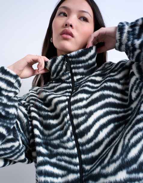 Topshop - Monokrom fleecetrøje i borg med zebraprint og lynlås - view 1