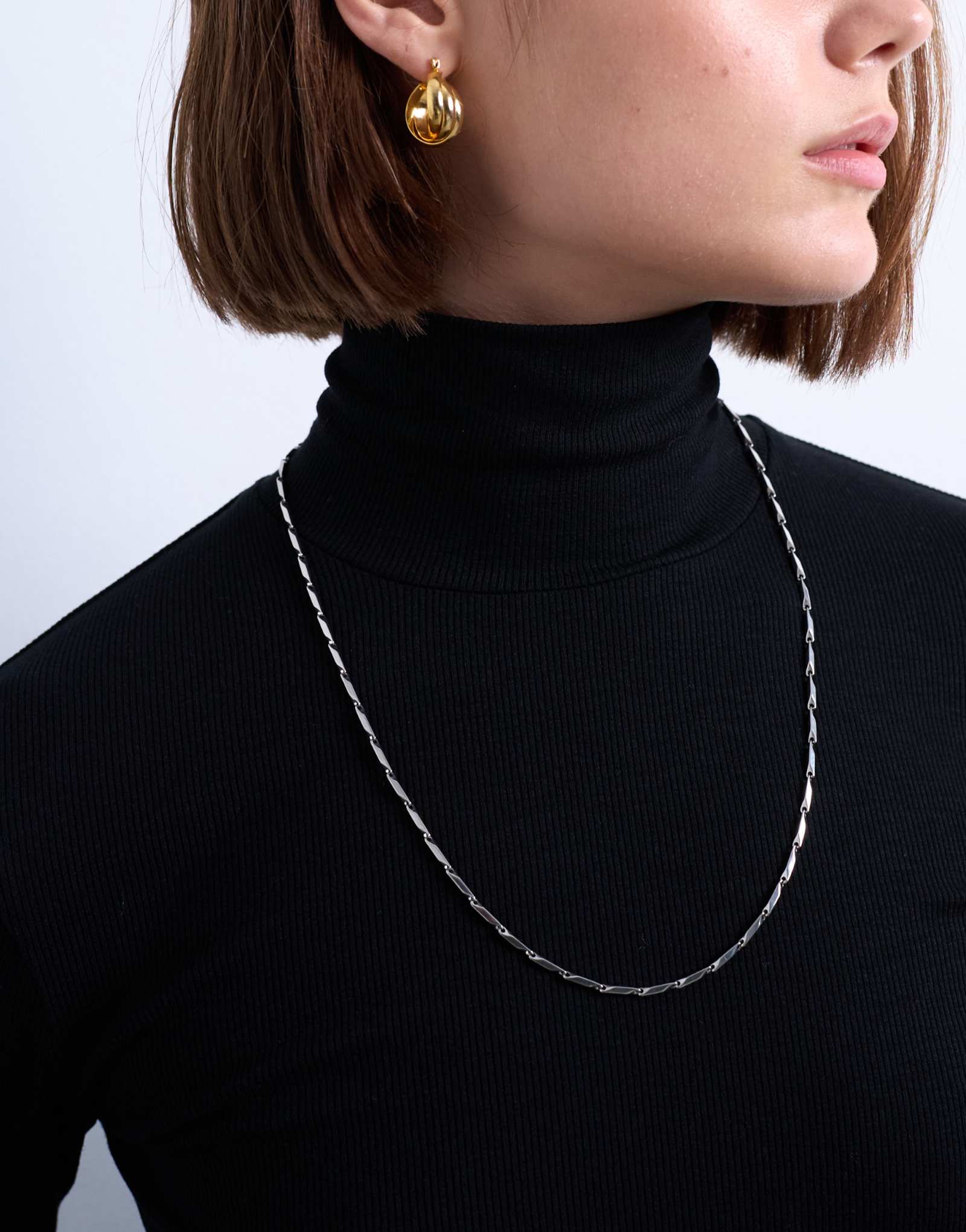 Серебряное ожерелье на длинной витой цепочке из нержавеющей стали Topshop Morgan