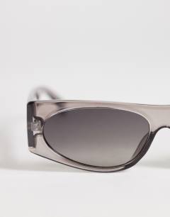 Model wearing Mykonos cat eye sunglasses in grey
