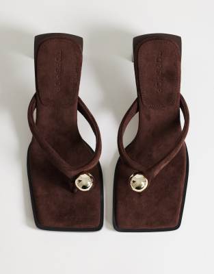 Topshop Nadeem Mid-height Heeled Toe Flip Flops With Hardware In Brown