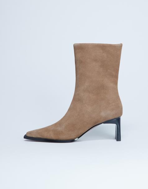 Topshop – Nadie – Beige ankelboots i äkta mocka med kantig tå - view 1