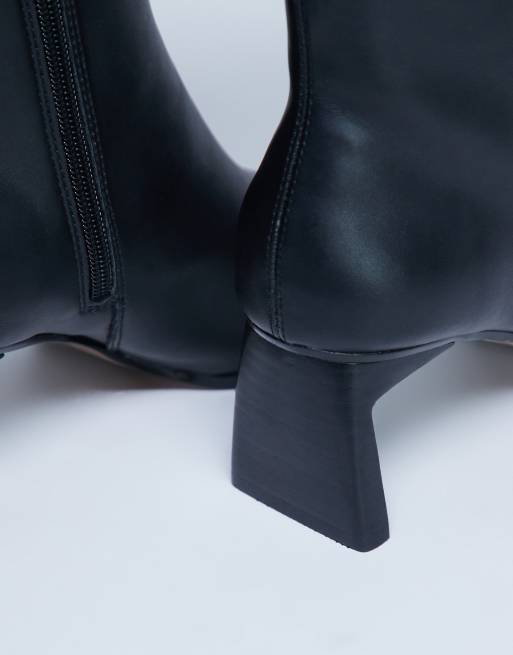 Topshop Nadie chisel toe ankle boot in black, 4 of 4
