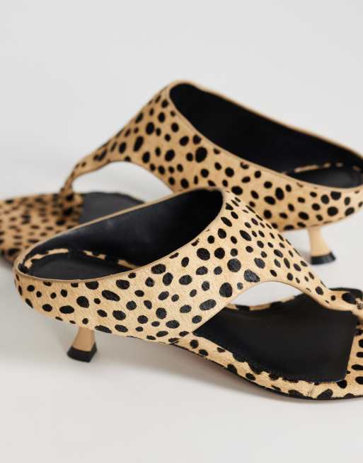 Topshop Nancy teensandaal met middenhak in caramelkleurige dalmatiërprint van echt leer, 3 van 4