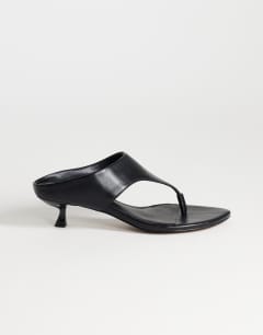 Nancy toe thong mid heel sandal in black