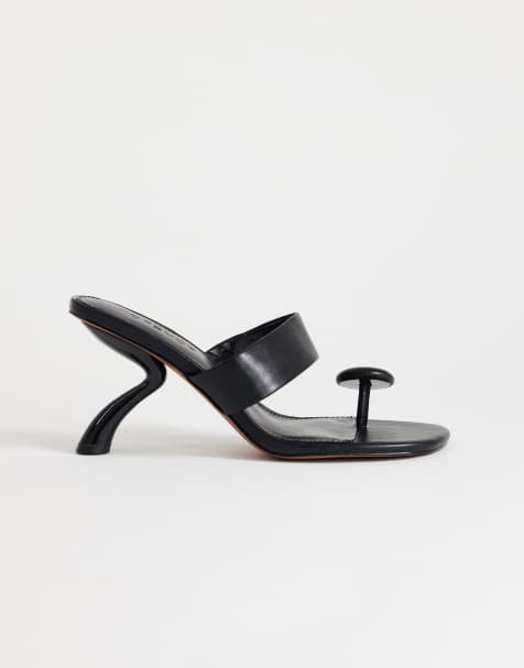 Topshop - Natalie - Sandalias de dedo negras de tacón medio angular - view 1