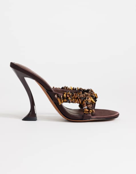 Topshop – Natasha – Verzierte Mules aus Satin in Schokobraun mit hohem Absatz - view 1