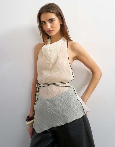 Topshop – Naturvit, krinklad topp med halterneck och kontrastkant, del av set - view 1