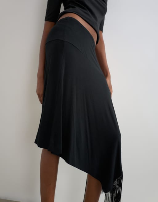 Topshop nederdel med draperede detaljer og frynser i sort, 2 af 5