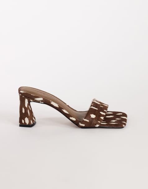 Topshop Nela Mules mit mittlerem Absatz in Braun mit Hirsch-Print aus echtem Leder mit Haaroberfläche - view 1