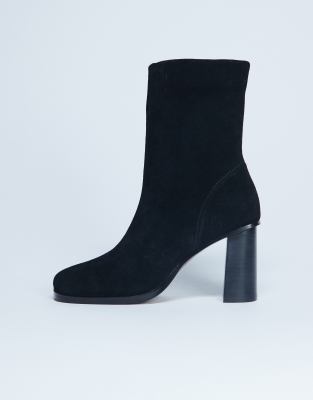 Topshop - Nellie - Ankle-Boots aus Wildleder in Schwarz mit Absatz