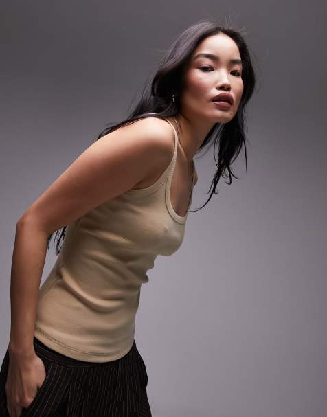 Topshop – Neutralt, ribbat linne med smala axelband och djup halsringning - view 1
