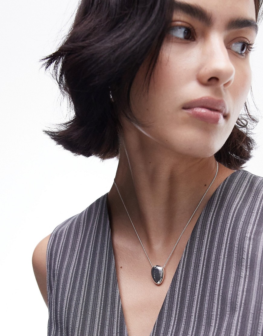 Neva necklace with molten pendant in silver plated