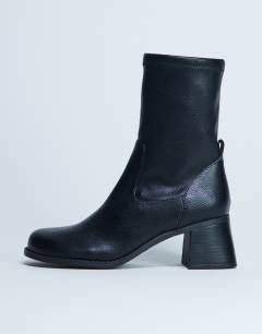 Niamh block heel ankle boot in black