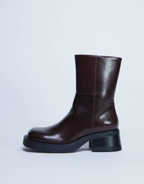 Topshop Nina chunky heeled ankle boot in chocolate - view 1