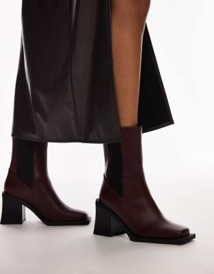 Topshop Nisha block heeled chelsea boots in burgundy-Red