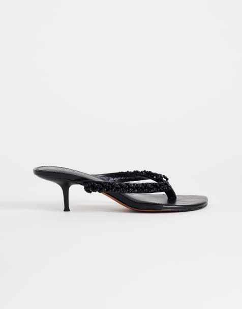 Topshop - Nolan - Sandalias negras de tacón medio con tira para el dedo y detalle de cuentas - view 1