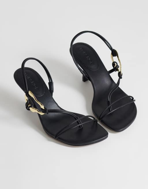 Topshop Nova sandal med remme, mellemhøj hæl og hardware i sort, 2 af 4