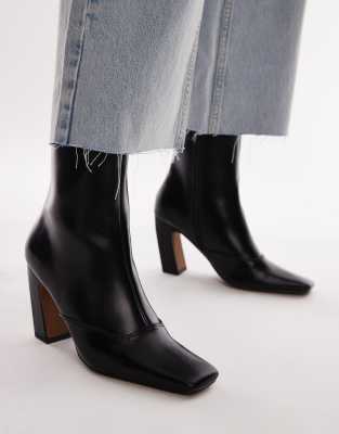 Topshop - Nyla - Stiefeletten in Schwarz mit abgewinkeltem Blockabsatz