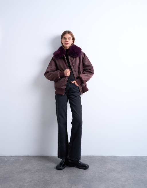 Topshop - Nylon bomberjack met kraag van imitatiebont in rood, 2 van 4