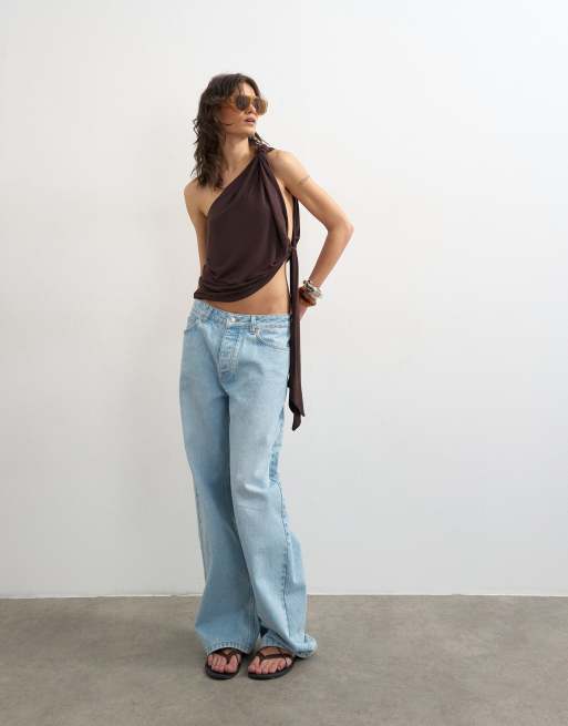 Topshop – Oberteil in dunklem Schokobraun mit Knotendetail und One-Shoulder-Träger, 4 von 4