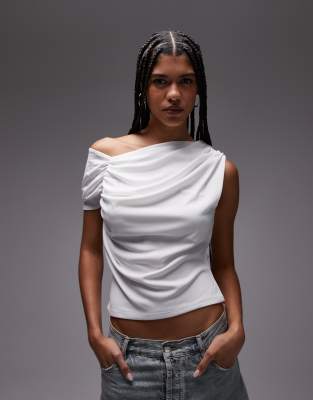 Topshop - Oberteil in Elfenbein mit One-Shoulder-Träger und Raffung-Weiß