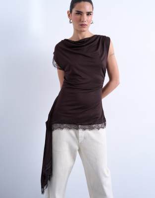 Topshop - Oberteil in Schokobraun mit Wasserfallausschnitt und Spitzenborte-Brown