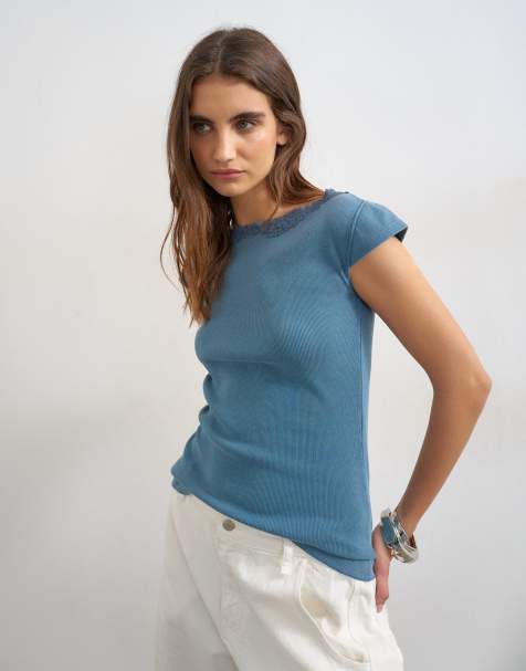 Topshop – Oberteil in verwaschenem Marineblau mit Spitzenbesatz und Kappärmeln - view 1
