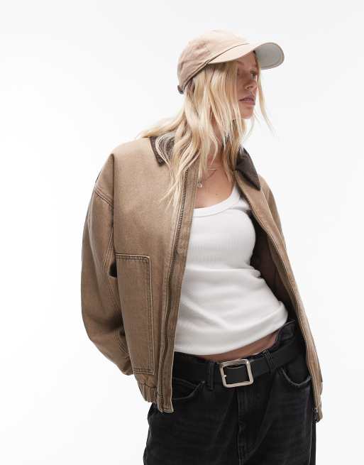Topshop – Ocieplana jeansowa kurtka w kawowym kolorze z kontrastowym kołnierzem